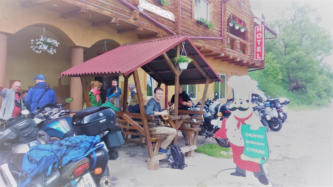 "Lian" Family Hotel & Restaurant Volosyanka  Ngoại thất bức ảnh